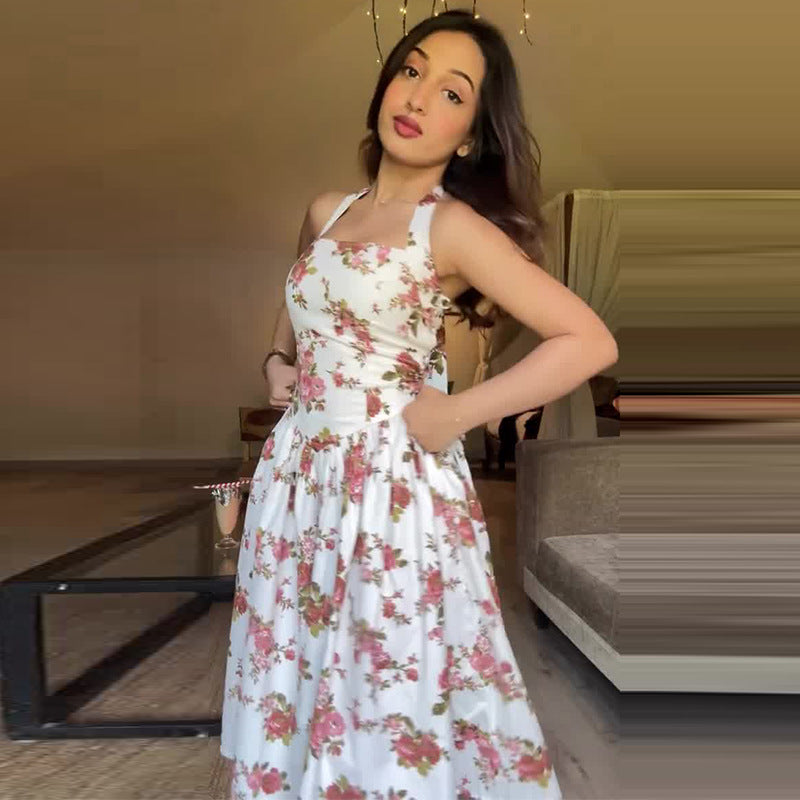 🌹 Vintage-Inspired Floral Halter Dress - kavyachic