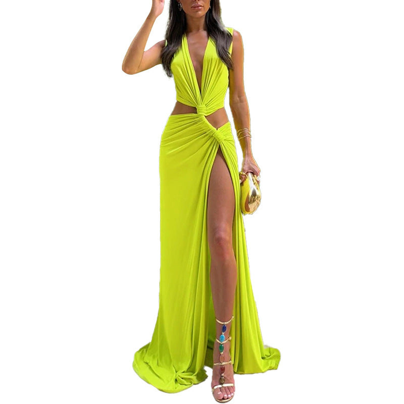 Cut - Out Knot Detail Maxi Dress: Bold & Glamorous